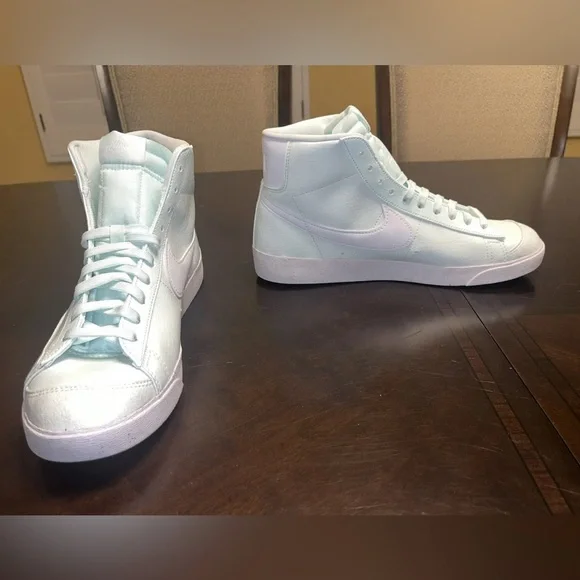 New Nike Blazer Mid 77 Barely Green Sneaker Shoes Size 10.5 - Picture 6 of 12